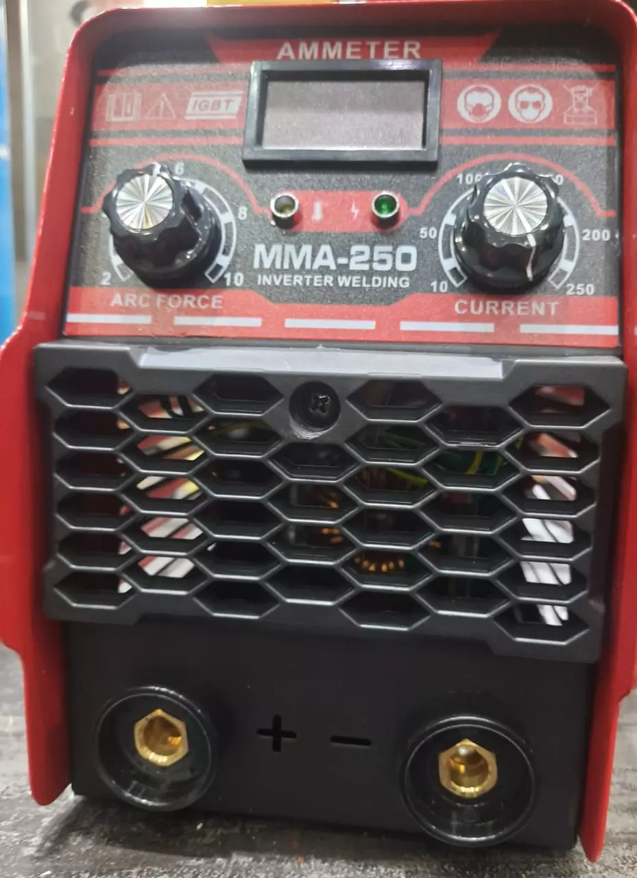Tejas 250 A Single Phase Arc Welding Machine Tejas 250 A Single Phase Arc Welding Machine